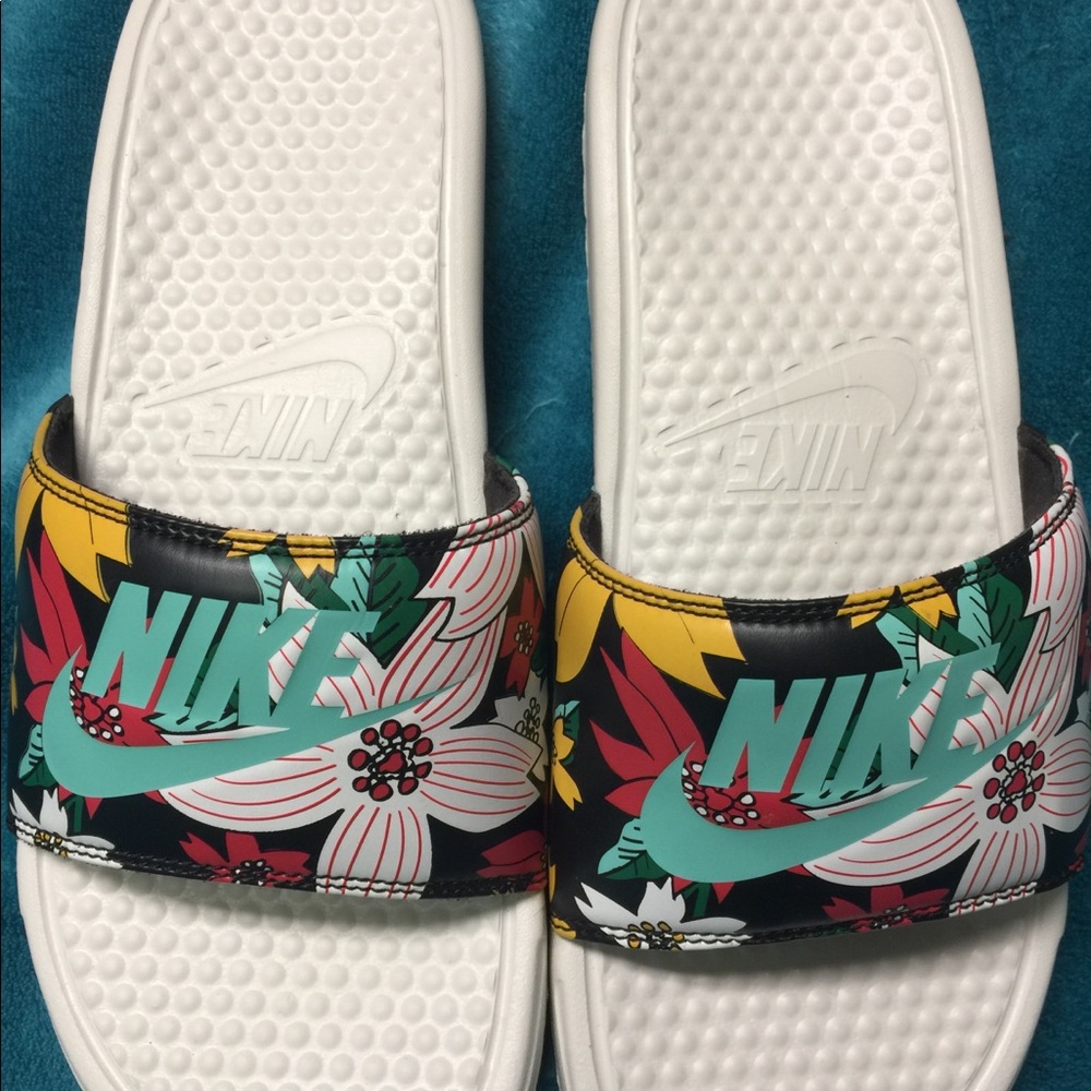 Nike slides
